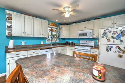 24 Collingsdale Drive, Milford, CT 06461 - Photo 8