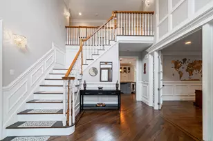 4 Wentworth Dr, Newtown, CT 06470 - Photo 2