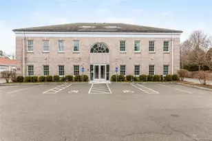 1990 Bronson Rd, Fairfield, CT 06824 - Photo 14