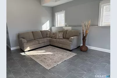 288 Sunrise Terrace, Bridgeport, CT 06606 - Photo 18