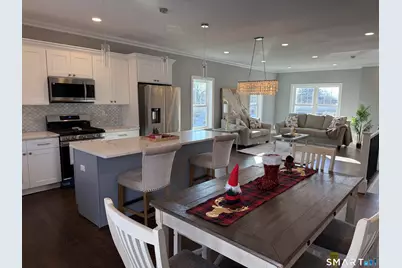 288 Sunrise Terrace, Bridgeport, CT 06606 - Photo 6