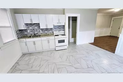 1514 Pembroke Street #2R, Bridgeport, CT 06608 - Photo 1