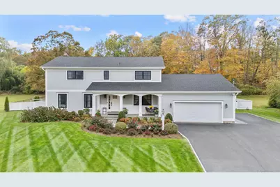 14 East Gate Road, Danbury, CT 06810 - Photo 1