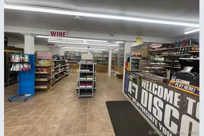 854 Hanover Road, Meriden, CT 06451 - Photo 4