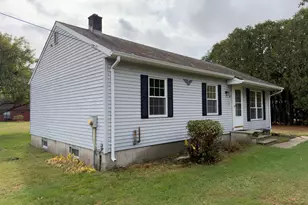 47 Texas Heights Rd, Plainfield, CT 06374 - Photo 2