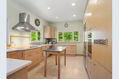 27 Wellington Drive, Stamford, CT 06903 - Photo 4