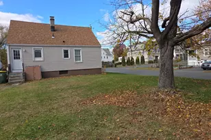 89 Tracy Ave, Waterbury, CT 06706 - Photo 10