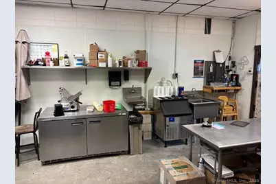 28 Pennsylvania Avenue, East Lyme, CT 06357 - Photo 6