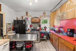 94 Thomas St, West Haven, CT 06516 - Photo 10