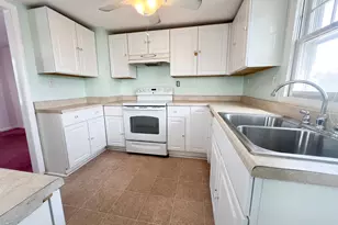 7 Orland St, Milford, CT 06460 - Photo 10