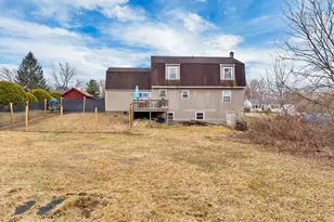 24 Marie St, Plainfield, CT 06374 - Photo 8