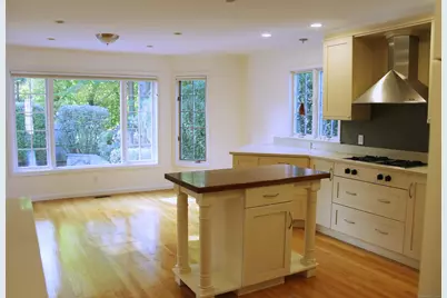 71 Benjamin Street, Greenwich, CT 06870 - Photo 8