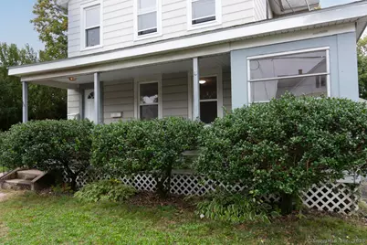 46 Foster Street, Manchester, CT 06040 - Photo 2