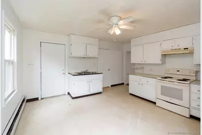 46 Foster Street, Manchester, CT 06040 - Photo 16