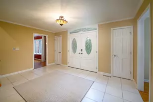 85 Inverness Ct, Cheshire, CT 06410 - Photo 2