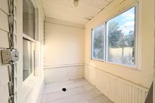 133 Poplar St, Bridgeport, CT 06605 - Photo 26