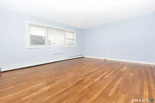 185 Cherry Hill Dr, Bridgeport, CT 06606 - Photo 8