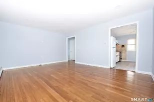 185 Cherry Hill Dr, Bridgeport, CT 06606 - Photo 6