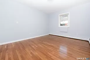 185 Cherry Hill Dr, Bridgeport, CT 06606 - Photo 12