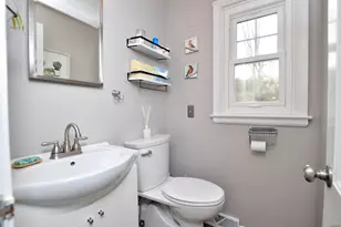 31 Parkwood Dr, Windsor, CT 06095 - Photo 10