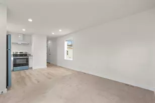 55 Sugar St, Newtown, CT 06470 - Photo 10