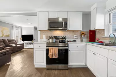 126 Heath Street, Hartford, CT 06106 - Photo 4