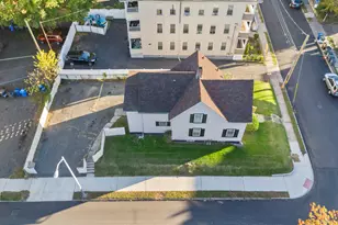 126 Heath St, Hartford, CT 06106 - Photo 2