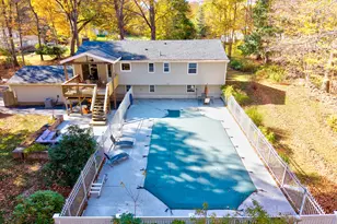 54 Coachlamp Ln, Guilford, CT 06437 - Photo 34