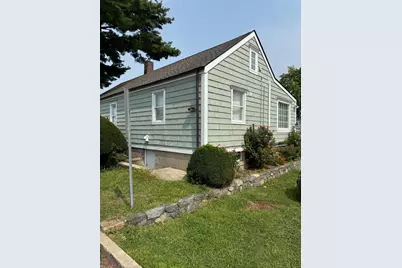 21 Saint Benedict Circle, Stamford, CT 06902 - Photo 2