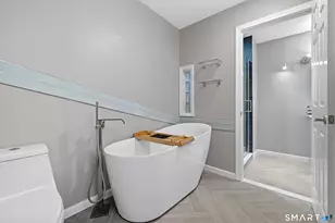 81 Main St, Branford, CT 06405 - Photo 24