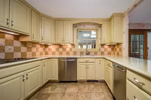 78 Kennedy Dr, Meriden, CT 06450 - Photo 10