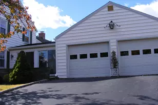 38 Edge Hill Rd, Fairfield, CT 06824 - Photo 2