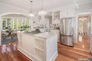 71 St Johns Pl, New Canaan, CT 06840 - Photo 12