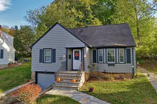 102 Waverly St, Waterbury, CT 06710 - Photo 26