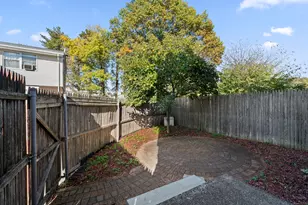 466 Middletown Ave, New Haven, CT 06513 - Photo 30