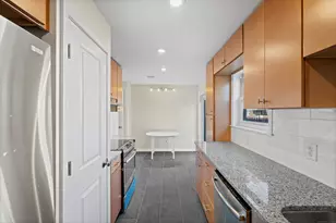 466 Middletown Ave, New Haven, CT 06513 - Photo 14