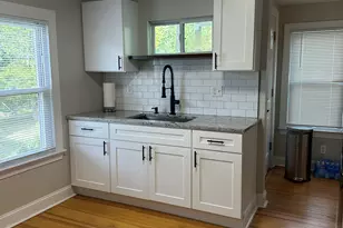 32 Wall St, Middletown, CT 06457 - Photo 2