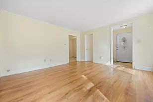 14 Gisella Rd, Trumbull, CT 06611 - Photo 8