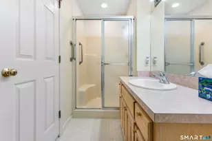 114 Candlewood Dr, Enfield, CT 06082 - Photo 24