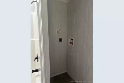 6 Violette Road, Newtown, CT 06470 - Photo 8