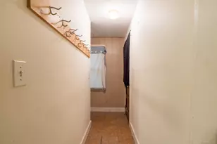 22 Lakeview St, East Hampton, CT 06424 - Photo 2