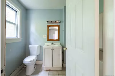 22 Lakeview Street, East Hampton, CT 06424 - Photo 20