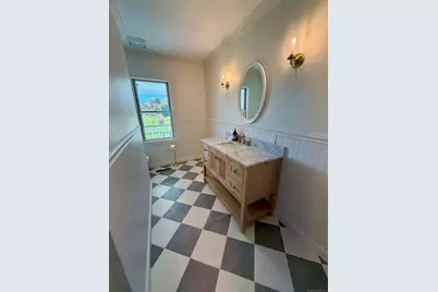 200 North Main Street, East Granby, CT 06026 - Photo 12