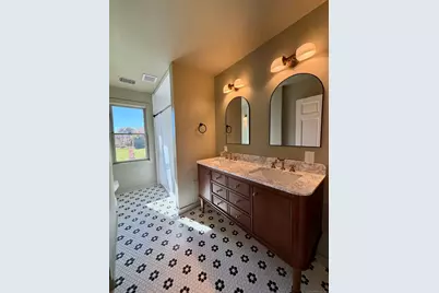 200 North Main Street, East Granby, CT 06026 - Photo 20