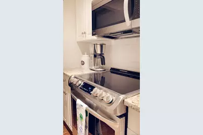 10 Mead Street #APT 6, Stamford, CT 06907 - Photo 8
