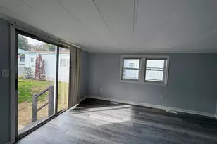 125 Thunderbird Dr, Naugatuck, CT 06770 - Photo 14