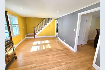 127 Hollywood Avenue, West Hartford, CT 06110 - Photo 4