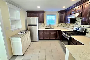 127 Hollywood Ave, West Hartford, CT 06110 - Photo 2