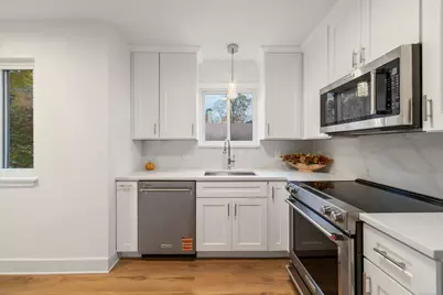 89 Heritage Village #D, Southbury, CT 06488 - Photo 4