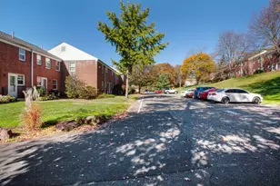 1006A Trout Brook Dr, West Hartford, CT 06119 - Photo 26